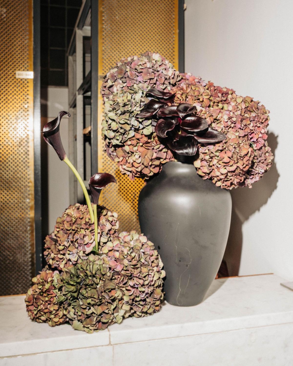 Svart floral