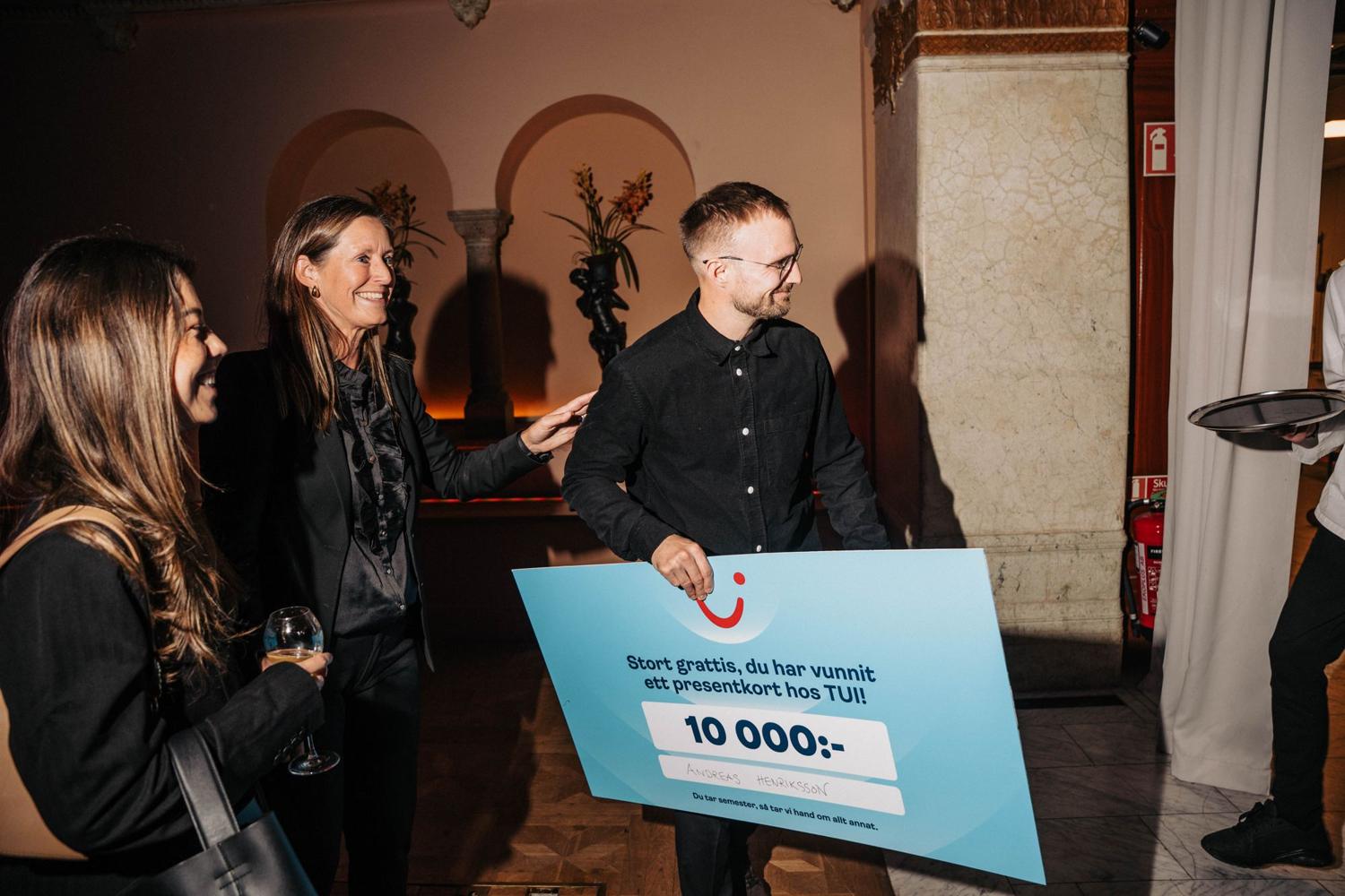 TUI-vinnaren på scenen